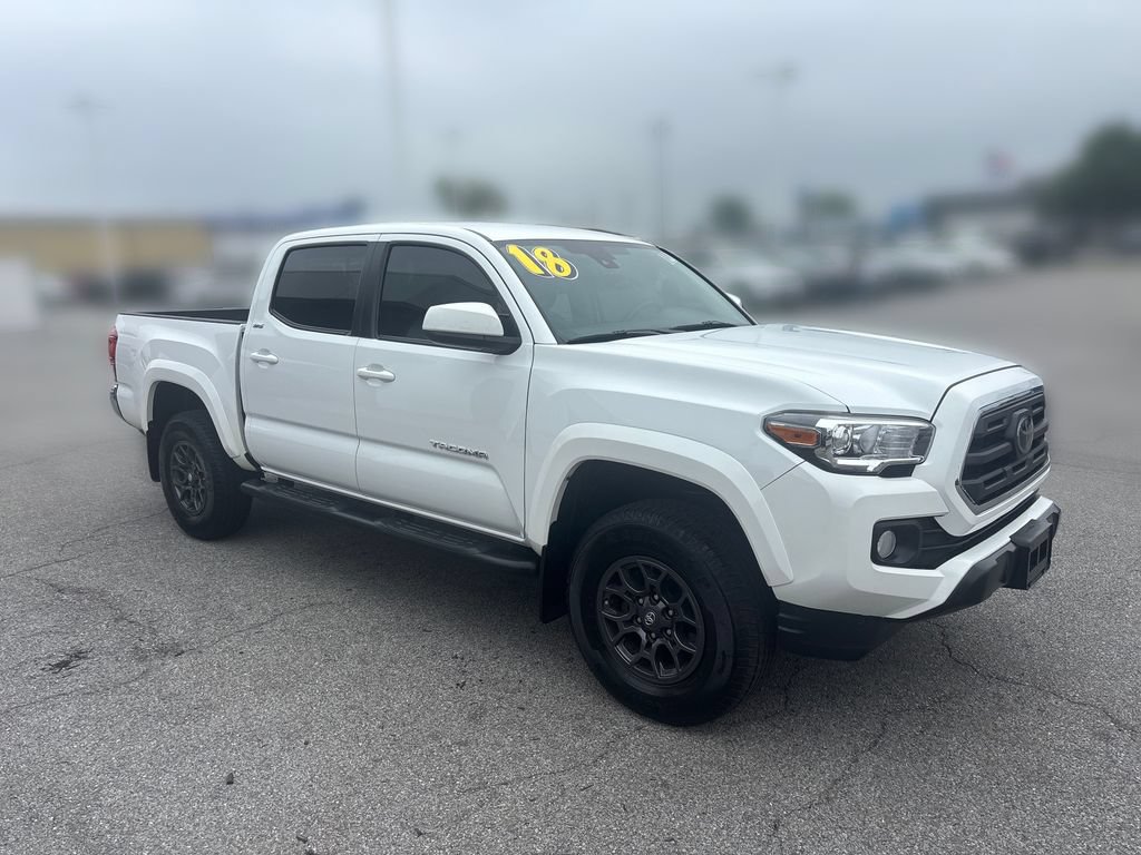 Used 2018 Toyota Tacoma SR5 AWD/4WD image 11