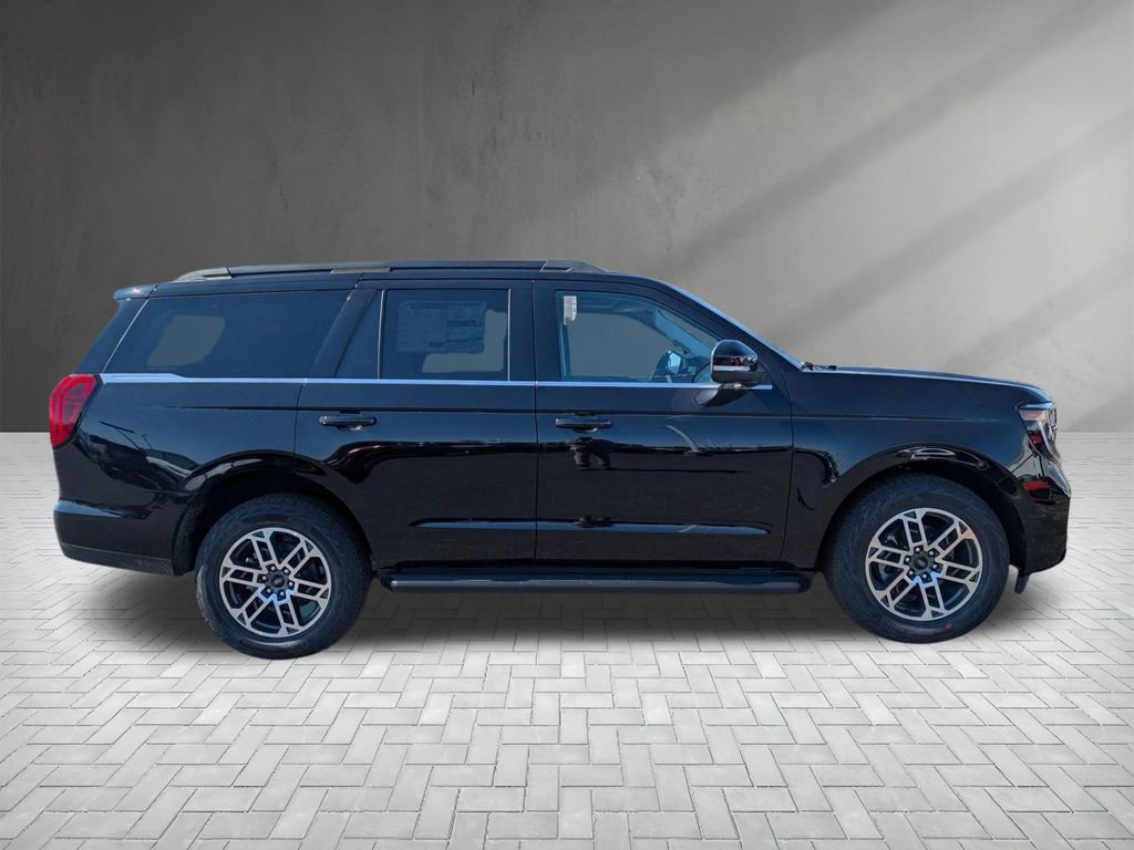 New 2026 Ford Expedition Active image 11