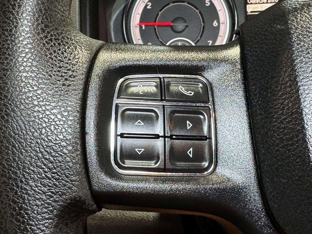 Used 2017 RAM 1500 Classic SLT image 9