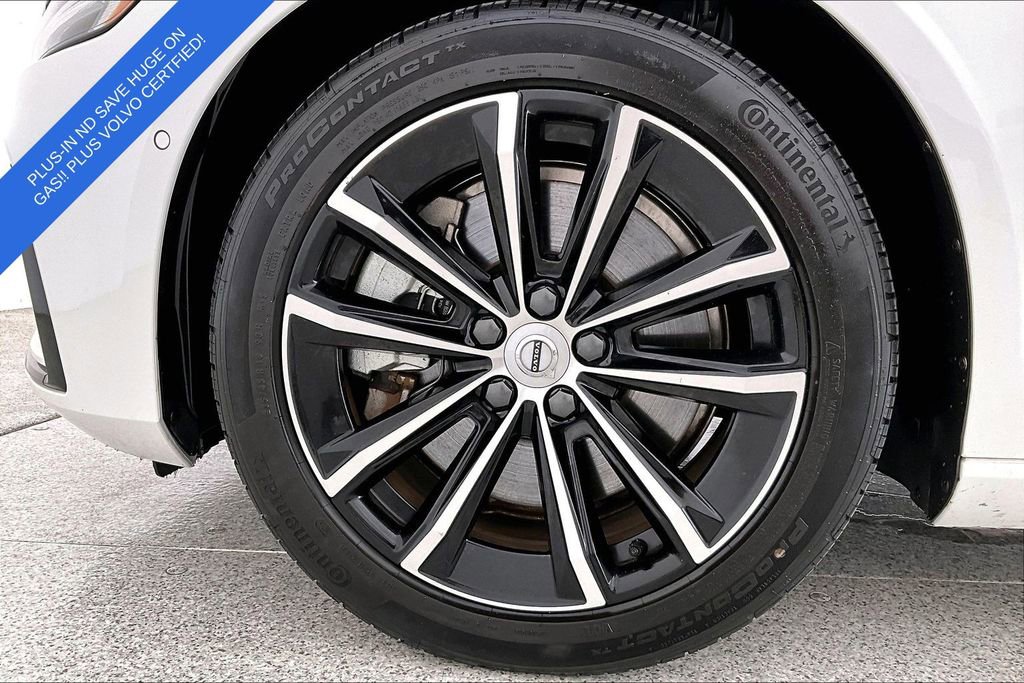 Certified 2025 Volvo S60 T8 Plus AWD/4WD image 12