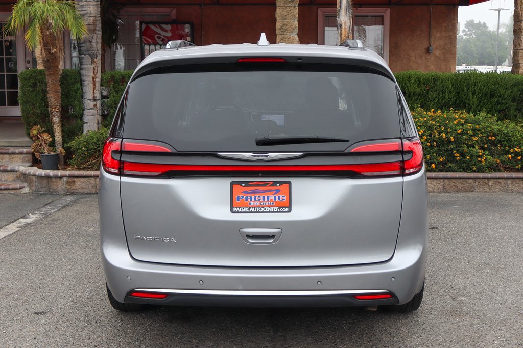 Used 2021 Chrysler Pacifica Touring-L FWD image 7