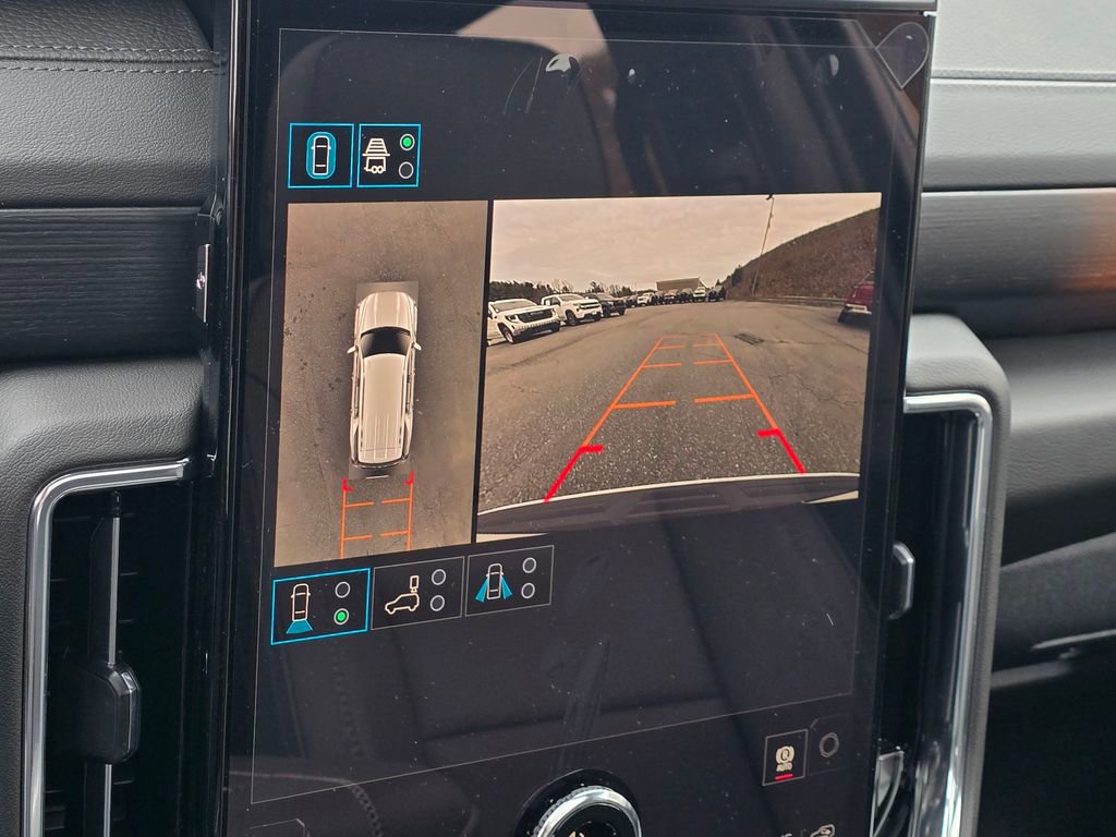 New 2026 GMC Yukon Denali w/ Sun & Power Step Package image 9