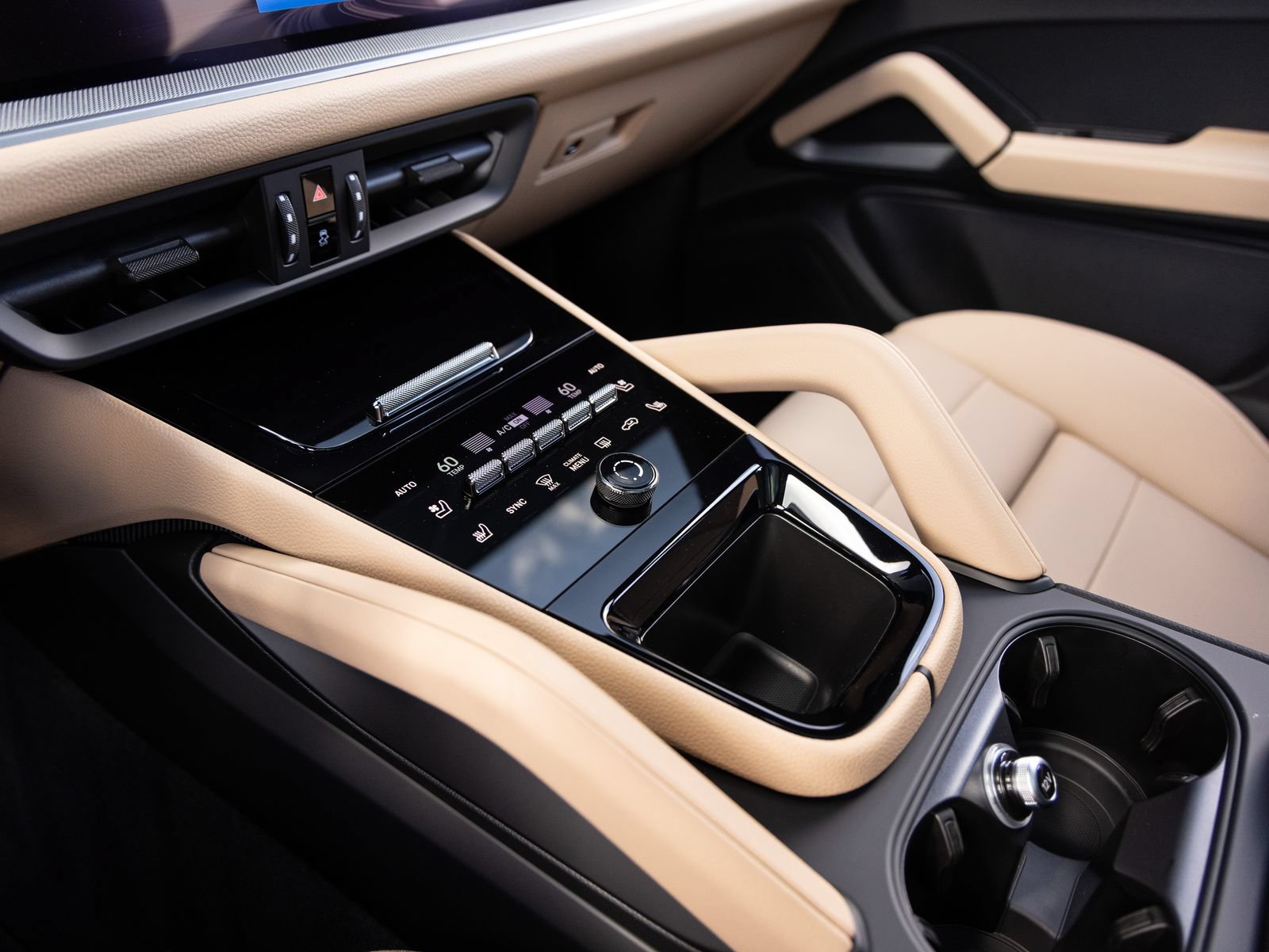 New 2026 Porsche Cayenne AWD/4WD image 17