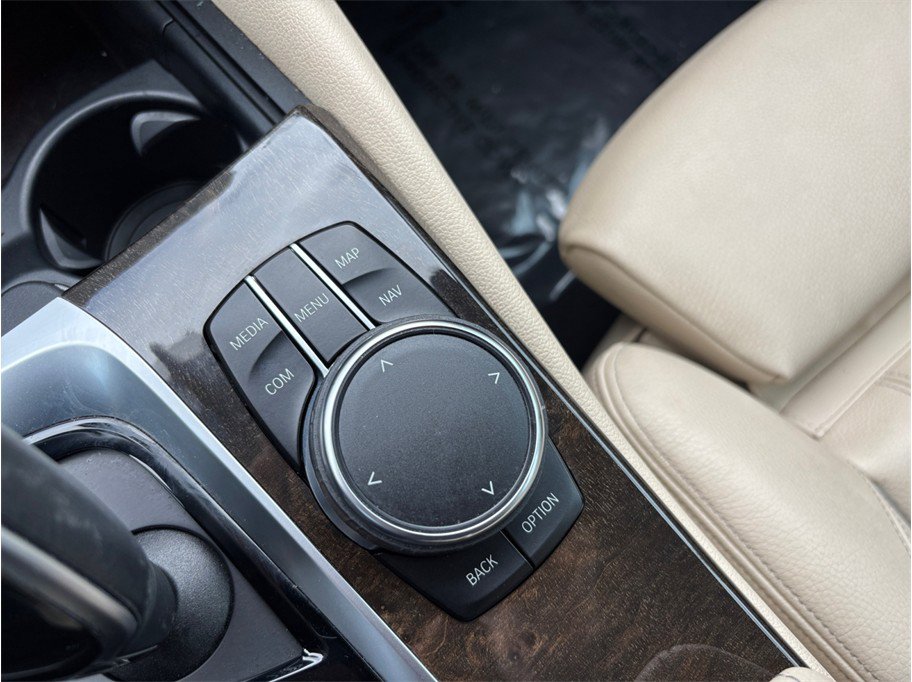 Used 2017 BMW 540i image 36