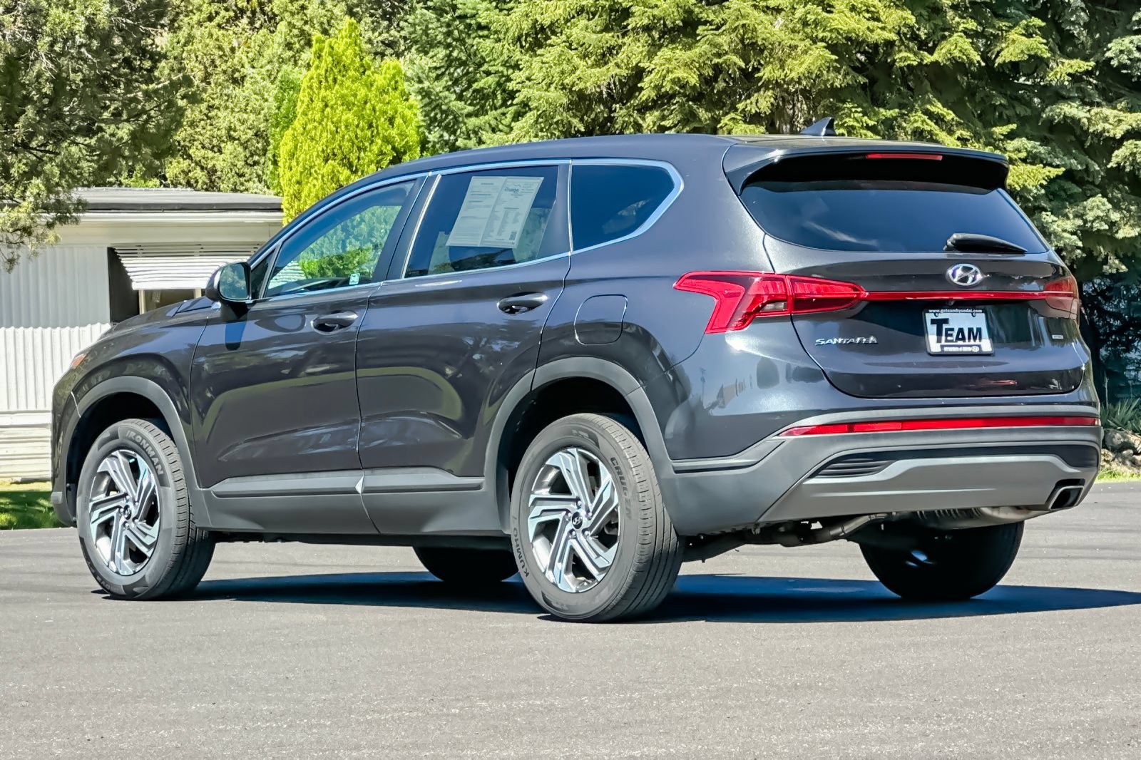 Used 2021 Hyundai Santa Fe SE w/ Cargo Package AWD/4WD image 6