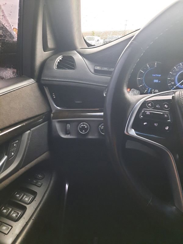 Used 2017 Cadillac Escalade Platinum AWD/4WD image 6