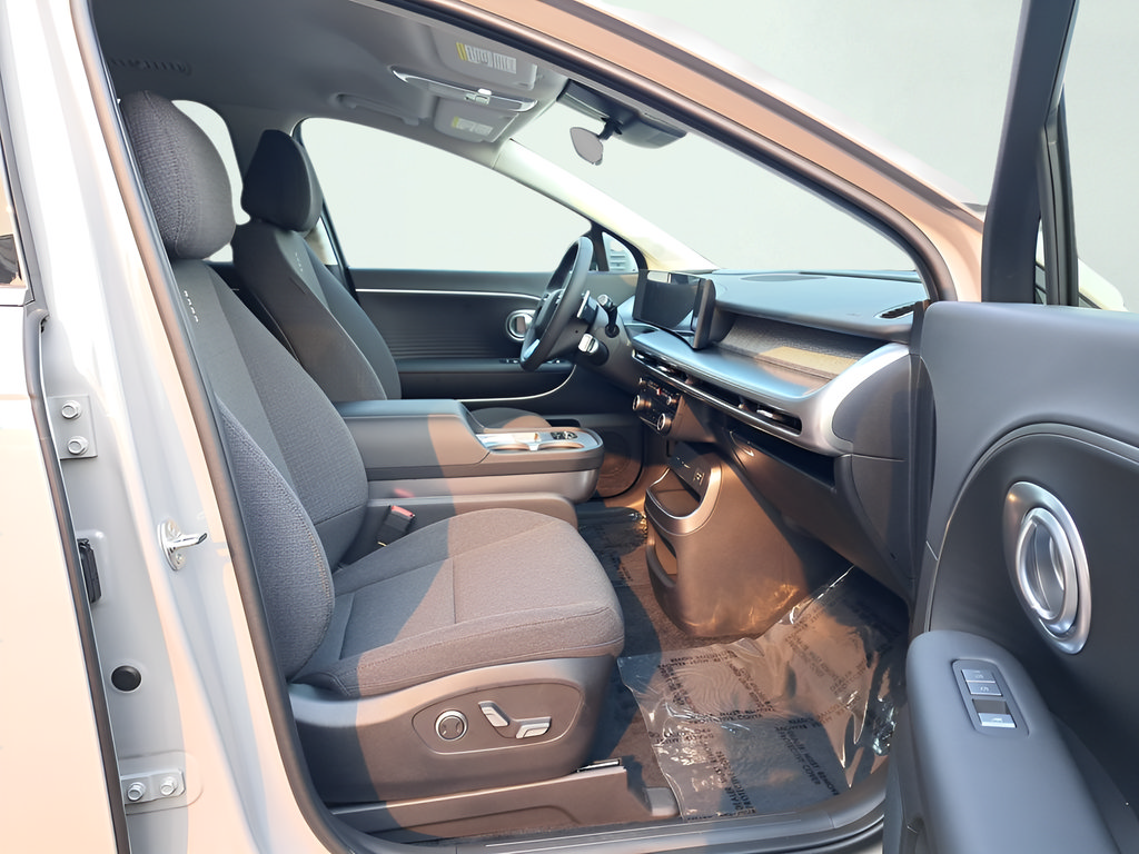 New 2026 Hyundai Ioniq 9 SE AWD/4WD image 17