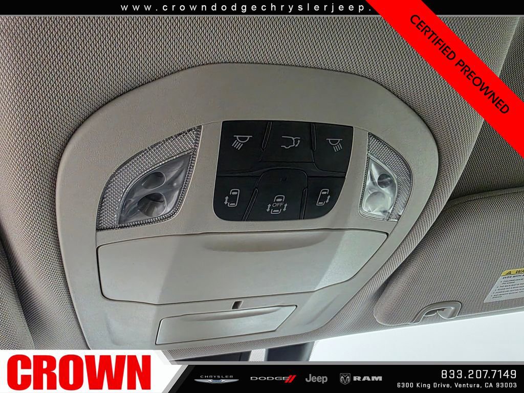 Certified 2020 Chrysler Pacifica Touring-L image 25