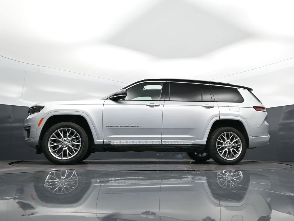Used 2023 Jeep Grand Cherokee L Summit w/ Advanced Protech Group IV image 42