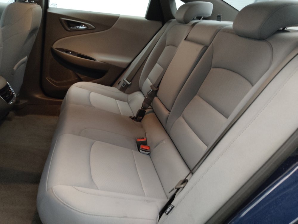 Used 2020 Chevrolet Malibu LT FWD image 18