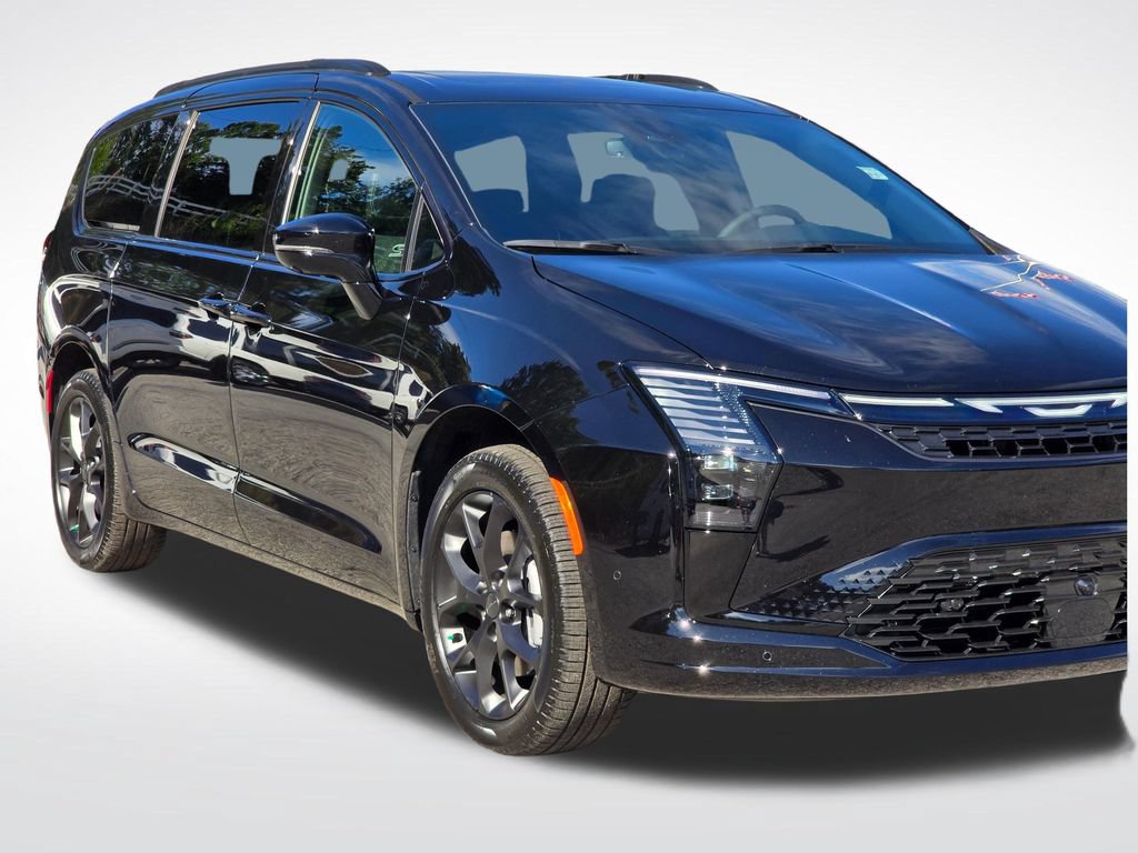 New 2027 Chrysler Pacifica Limited w/ S Appearance Package AWD/4WD image 38