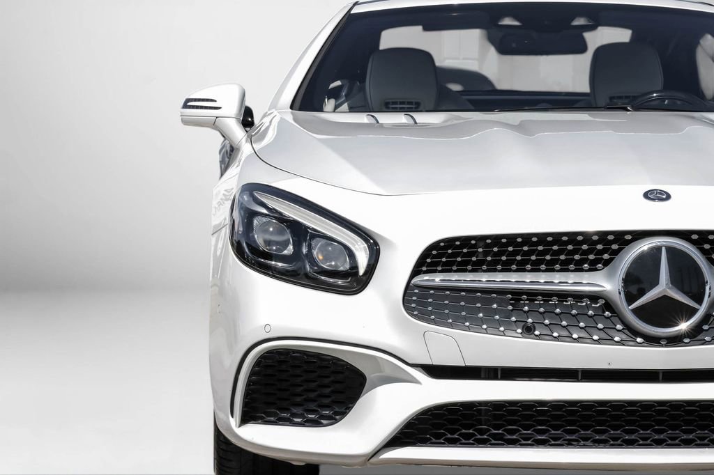 Used 2017 Mercedes-Benz SL 450 image 34