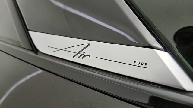 Used 2025 Lucid Air Pure RWD image 32