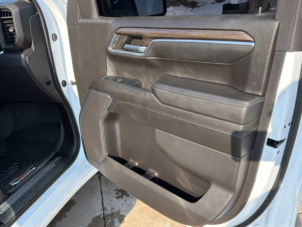 Used 2024 Chevrolet Silverado 1500 LT Trail Boss w/ Protection Package AWD/4WD image 11