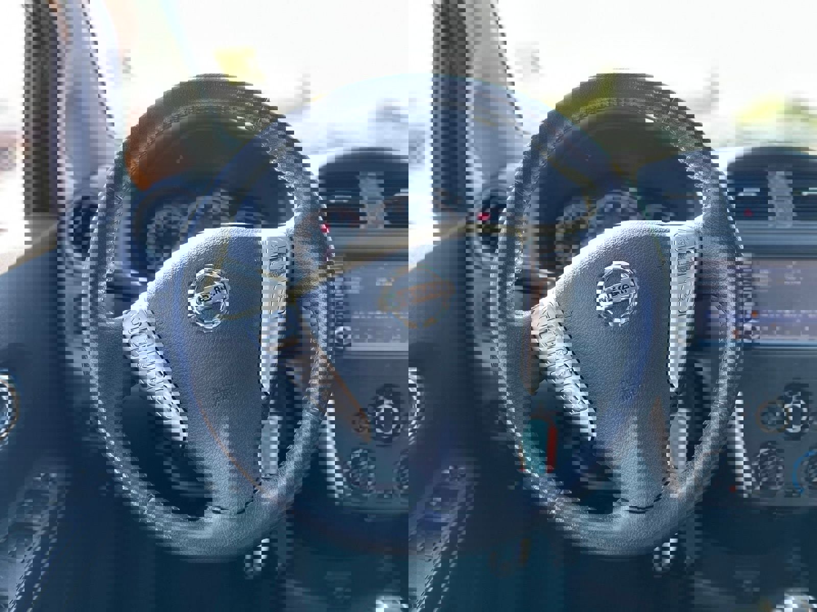 Used 2019 Nissan Versa Note SV FWD image 19