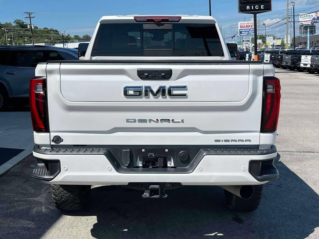 Used 2025 GMC Sierra 2500 Denali Ultimate AWD/4WD image 4