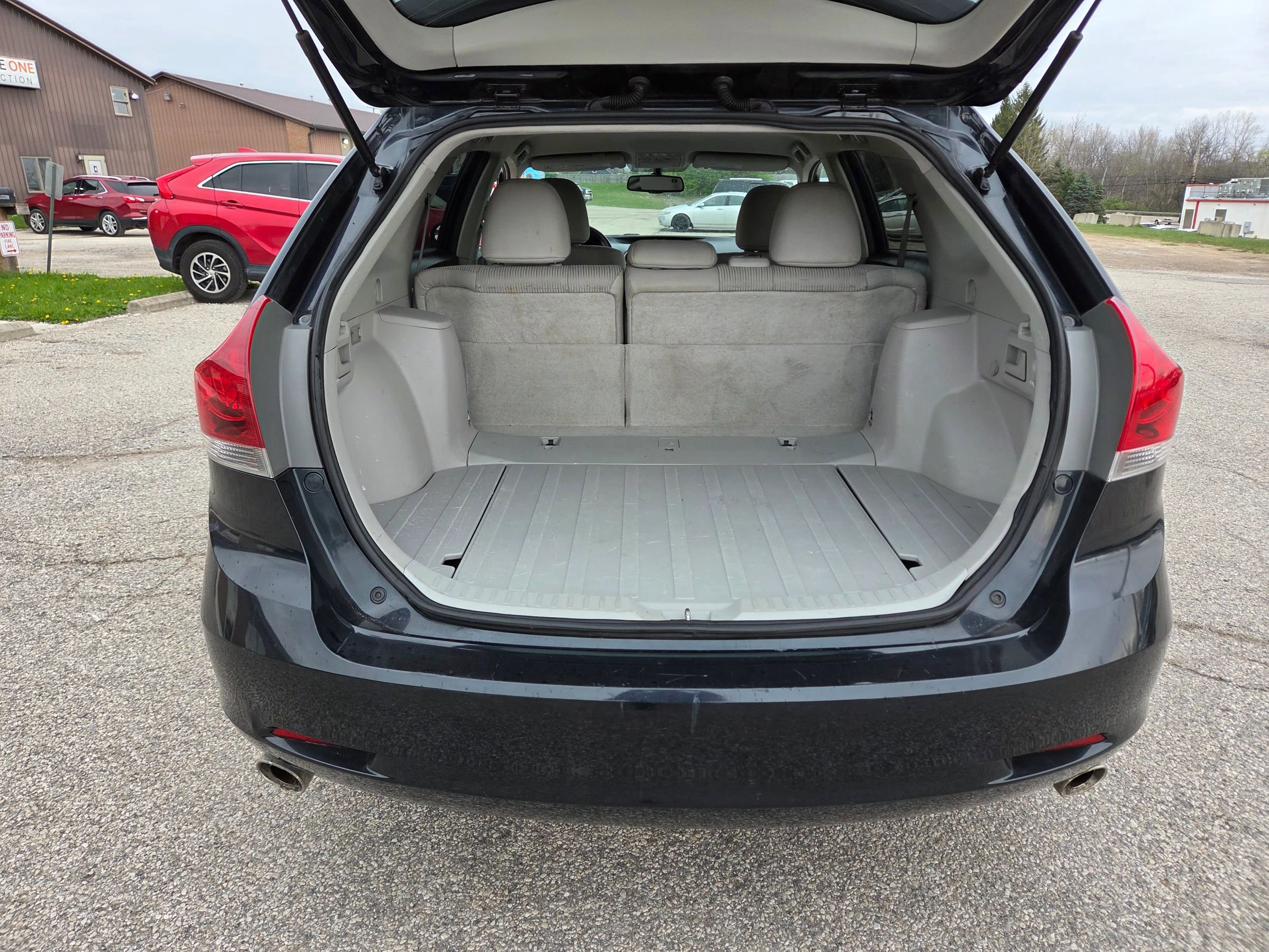 Used 2014 Toyota Venza LE w/ Tow Prep Package image 16