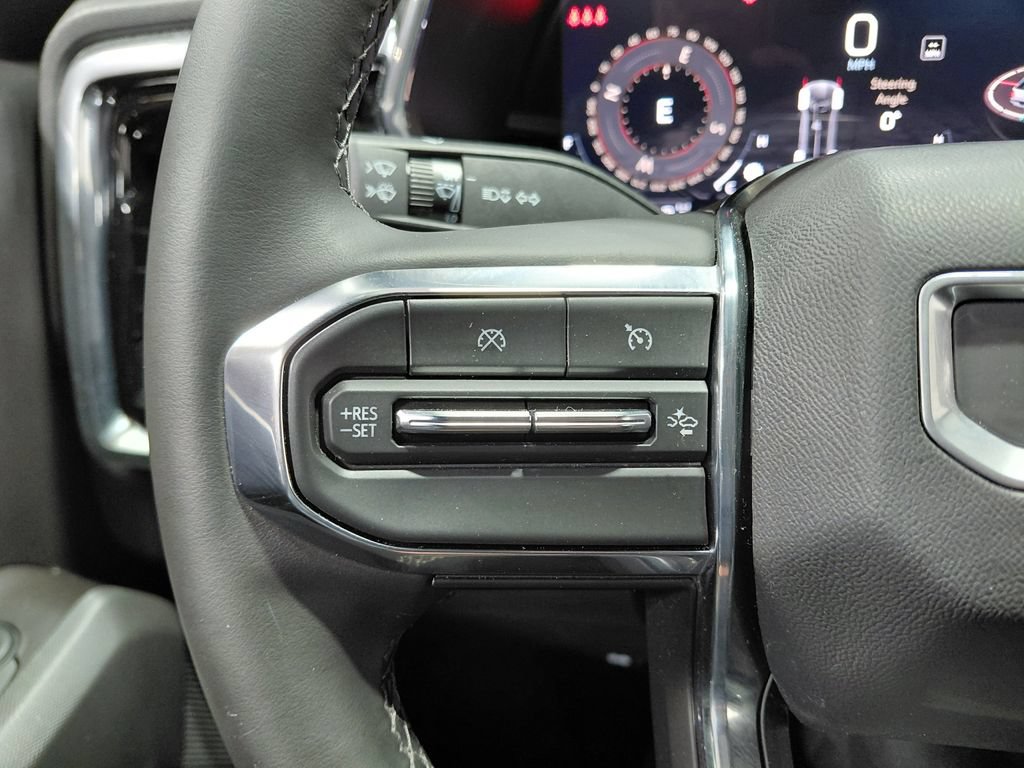 Used 2024 GMC Canyon Elevation w/ Elevation Premium Package AWD/4WD image 39
