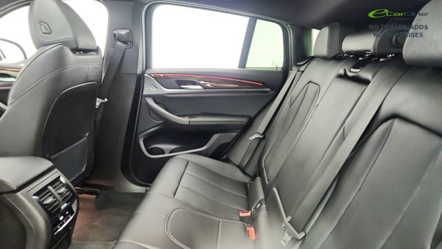 Used 2025 BMW X4 xDrive30i image 29