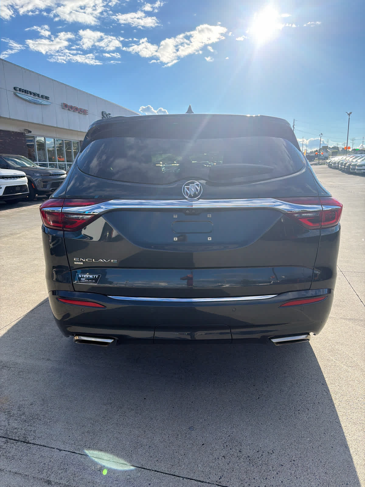 Used 2020 Buick Enclave Avenir w/ Avenir Technology Package AWD/4WD image 8