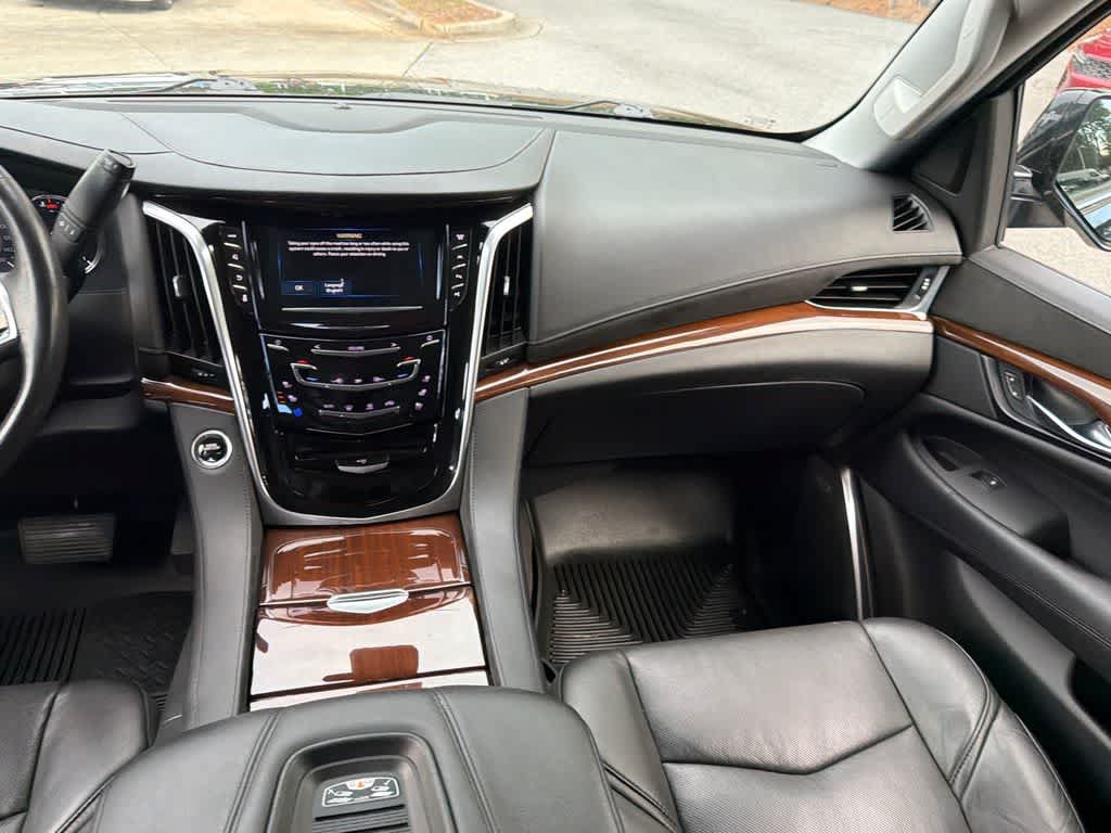 Used 2020 Cadillac Escalade Luxury AWD/4WD image 21