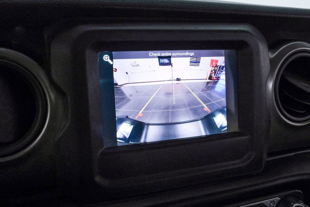 Used 2023 Jeep Gladiator Willys image 27