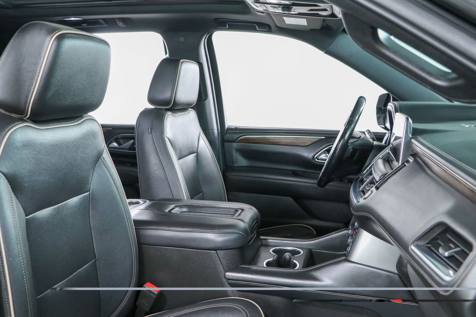 Used 2022 Chevrolet Tahoe Premier RWD image 32
