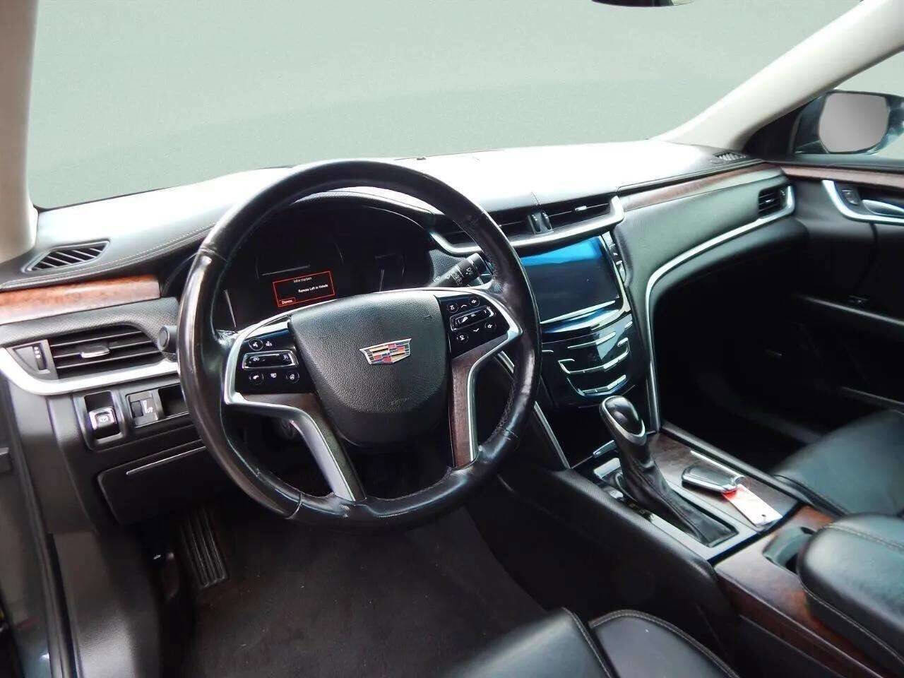 Used 2019 Cadillac XTS Luxury image 12