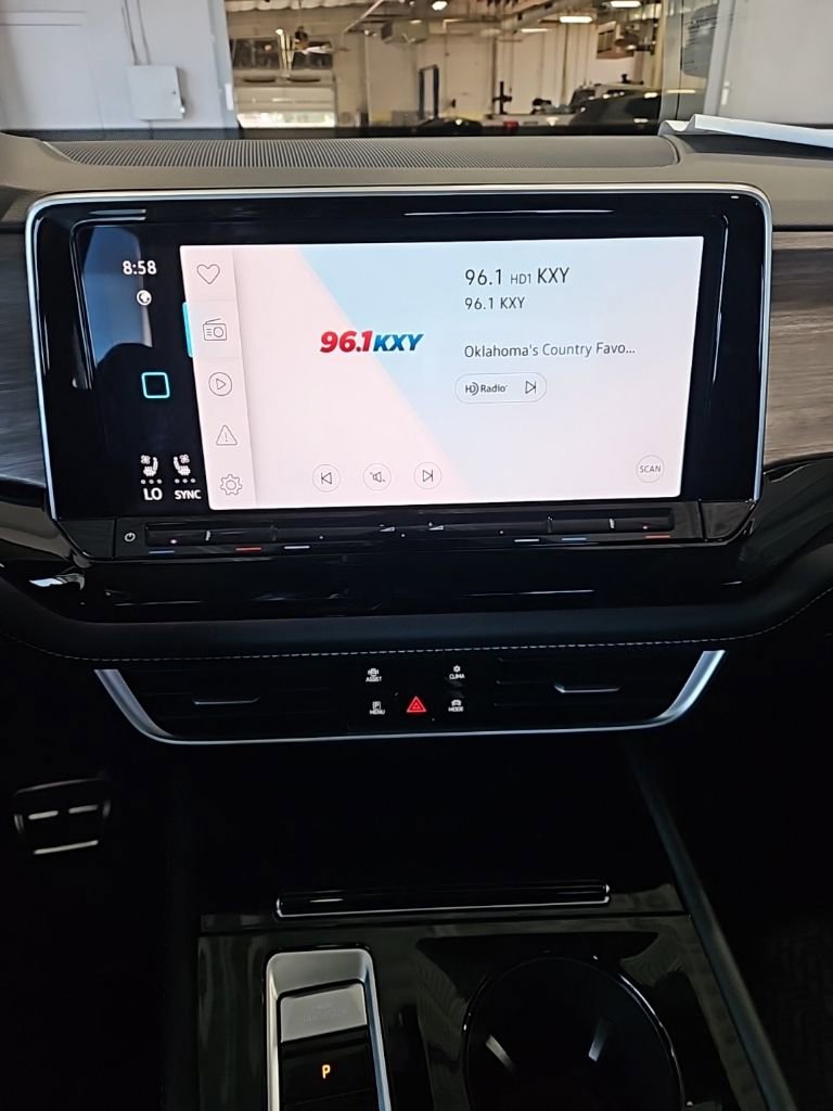 New 2026 Volkswagen Atlas SEL Premium R-Line image 32