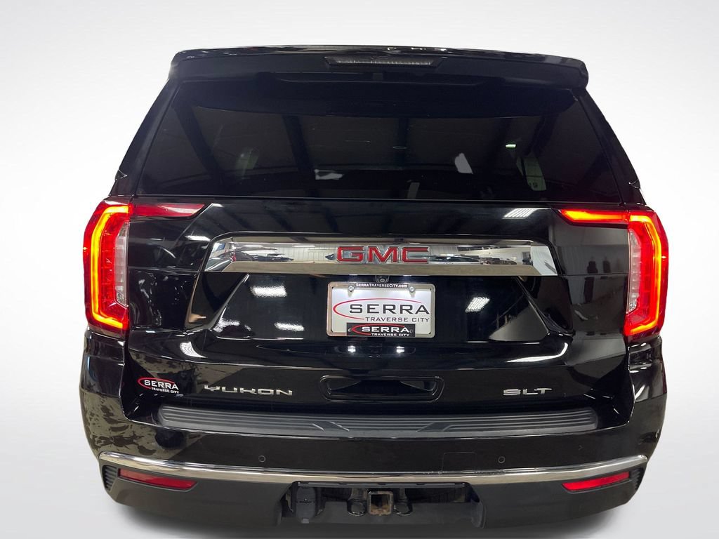 Used 2024 GMC Yukon XL SLT w/ SLT Luxury Package AWD/4WD image 4