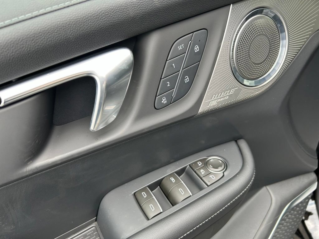 New 2027 Buick Enclave Avenir w/ LPO, Floor Liner Package AWD/4WD image 17