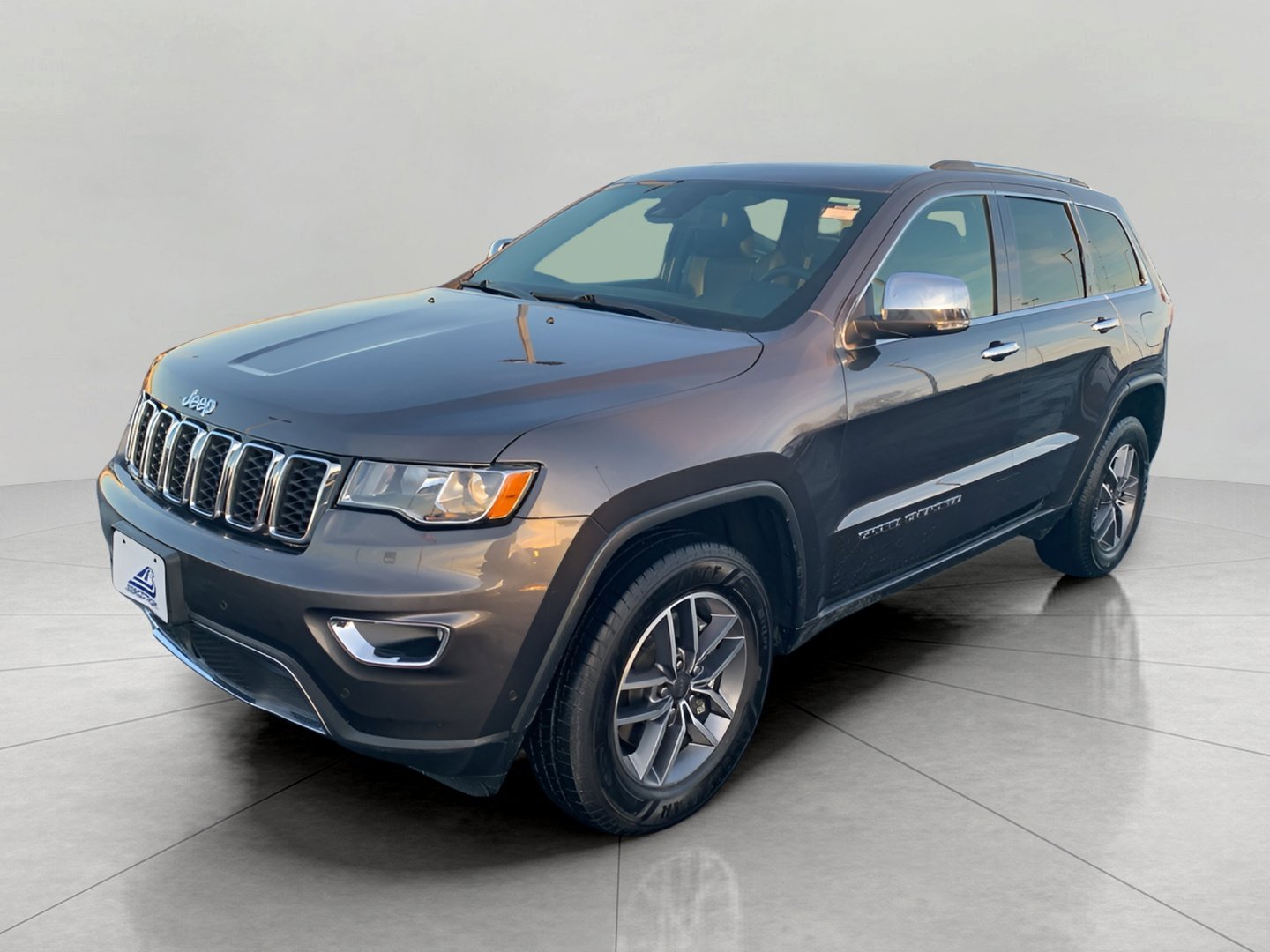 Used 2021 Jeep Grand Cherokee Limited w/ Luxury Group II image 4