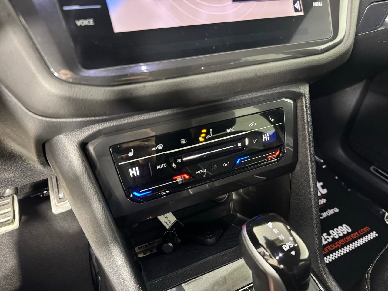 Used 2022 Volkswagen Tiguan SEL R-Line image 20