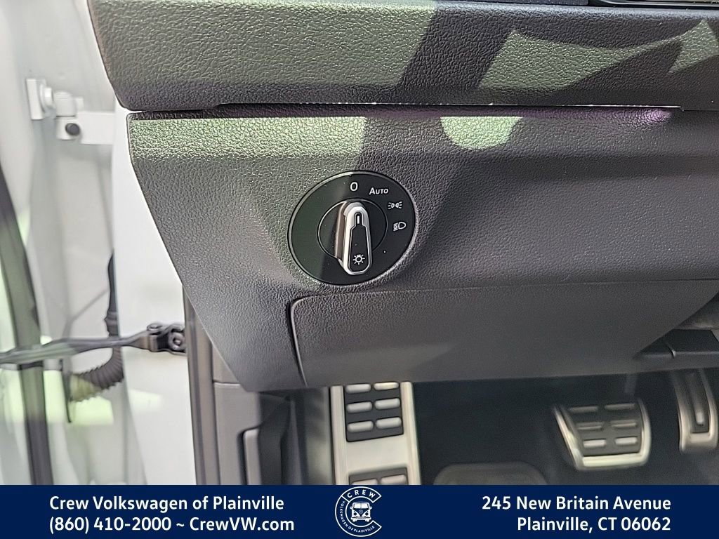 Certified 2021 Volkswagen Jetta GLI Autobahn w/ GLI Autobahn Black Package image 39