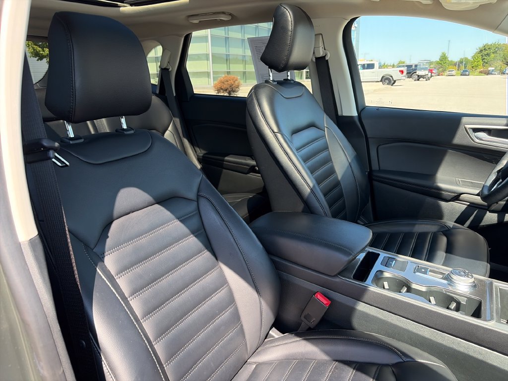 Used 2024 Ford Edge SEL w/ Convenience Package AWD/4WD image 12