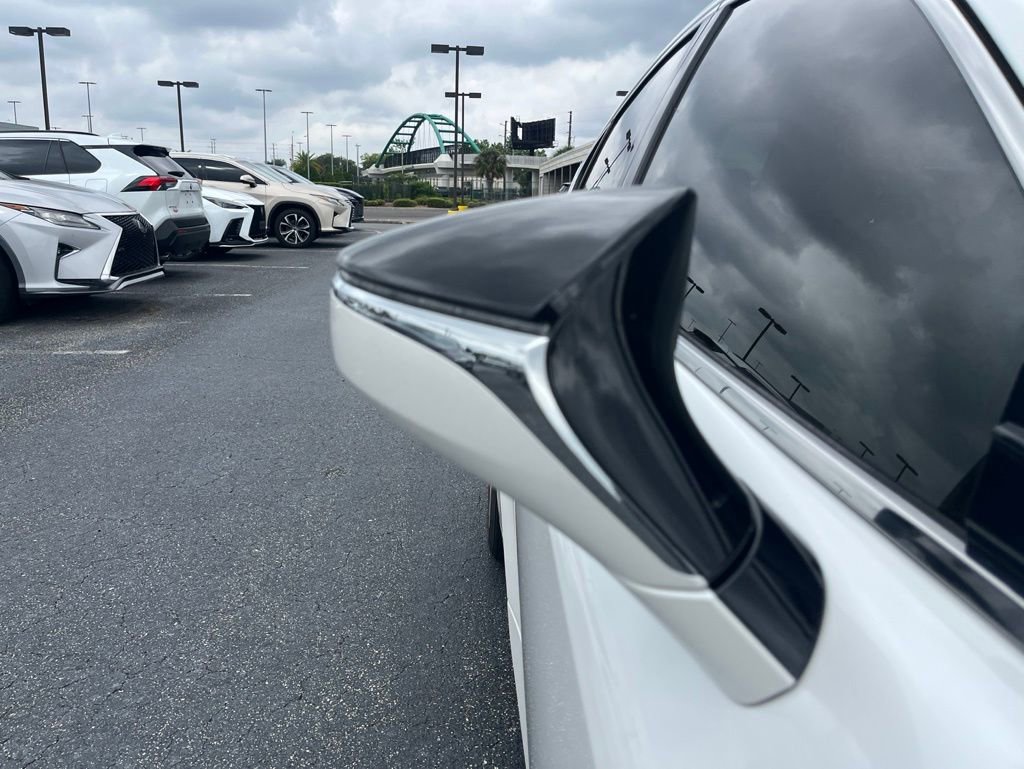 Used 2022 Lexus IS 300 w/ Accessory Package RWD image 11