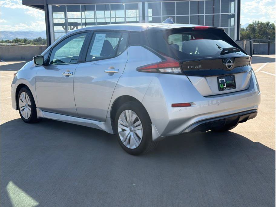 Used 2024 Nissan Leaf S FWD image 6