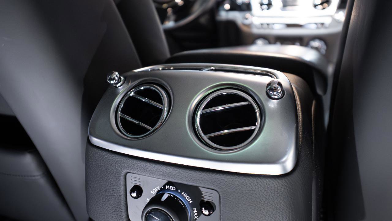 Used 2017 Rolls-Royce Ghost image 33