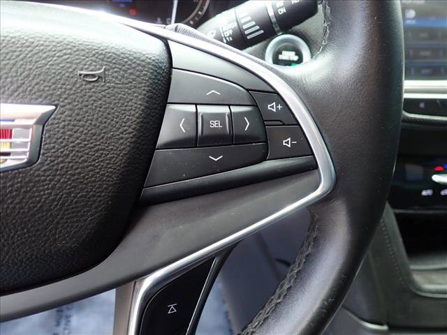 Used 2017 Cadillac XT5 Luxury w/ Driver Awareness Package FWD image 17