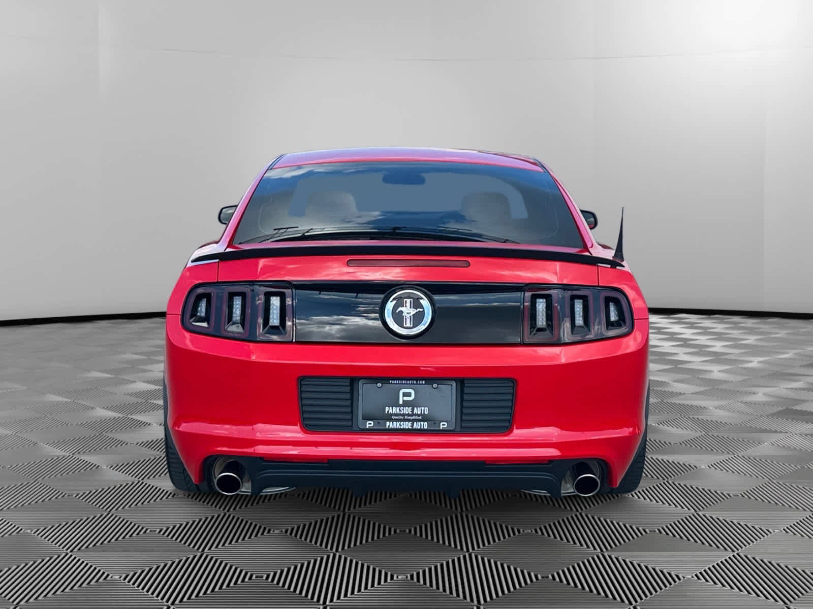 Used 2013 Ford Mustang Boss 302 w/ Boss 302 Accessory Pkg RWD image 4