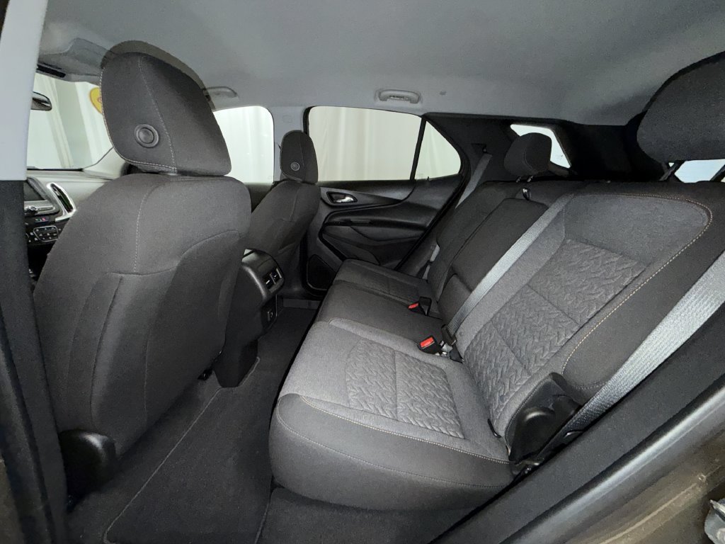 Used 2023 Chevrolet Equinox LT AWD/4WD image 12