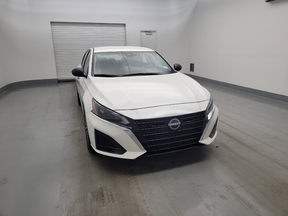 Used 2024 Nissan Altima 2.5 SV AWD/4WD image 14