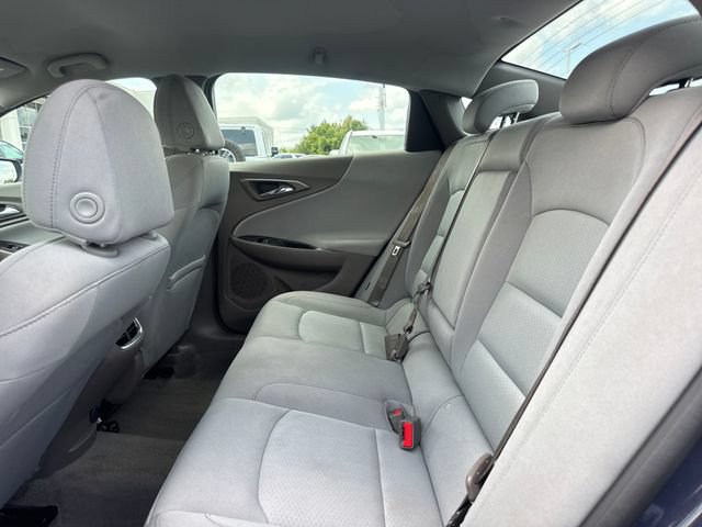 Used 2025 Chevrolet Malibu LT FWD image 11