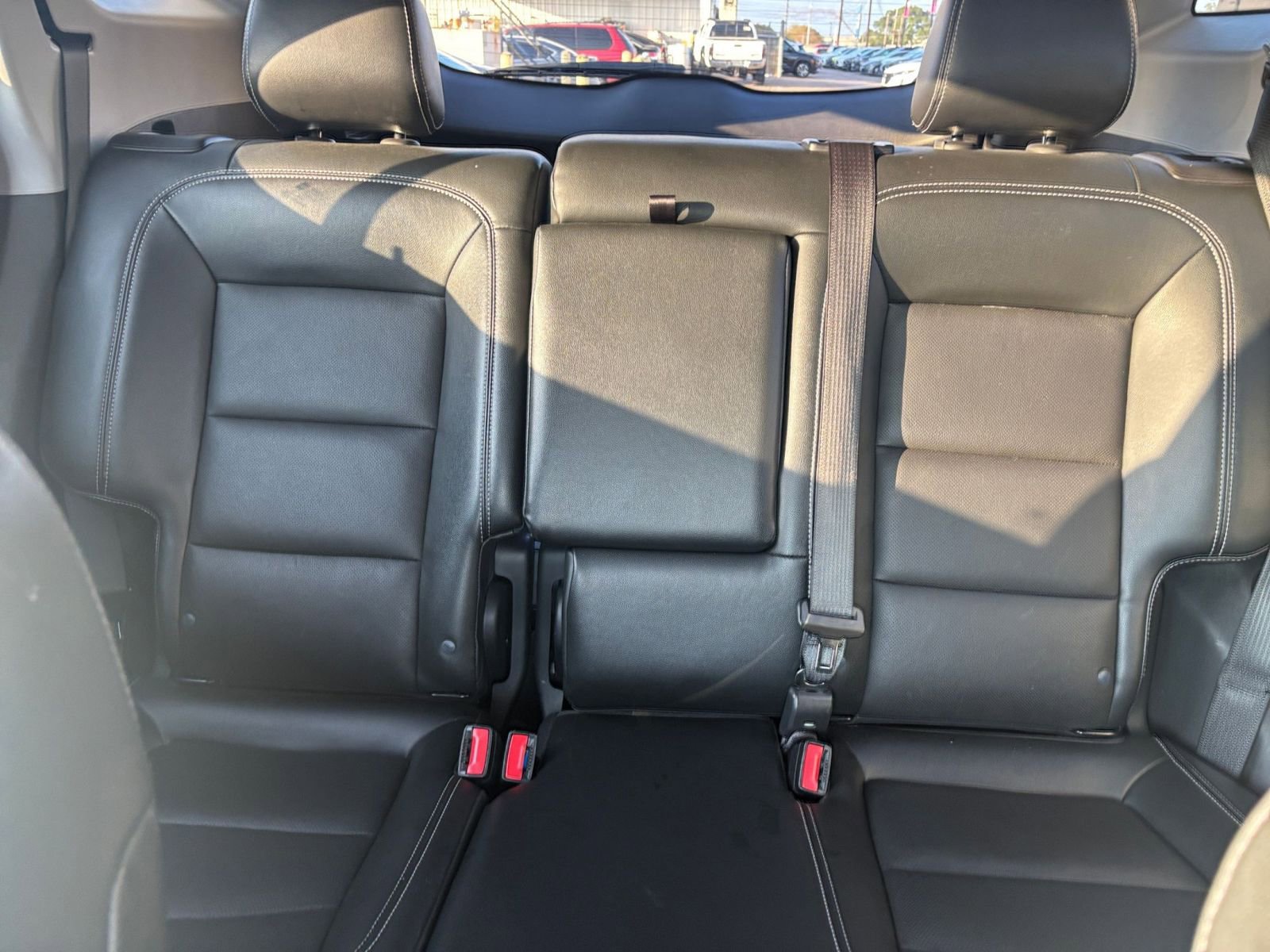 Used 2023 GMC Terrain SLT image 38