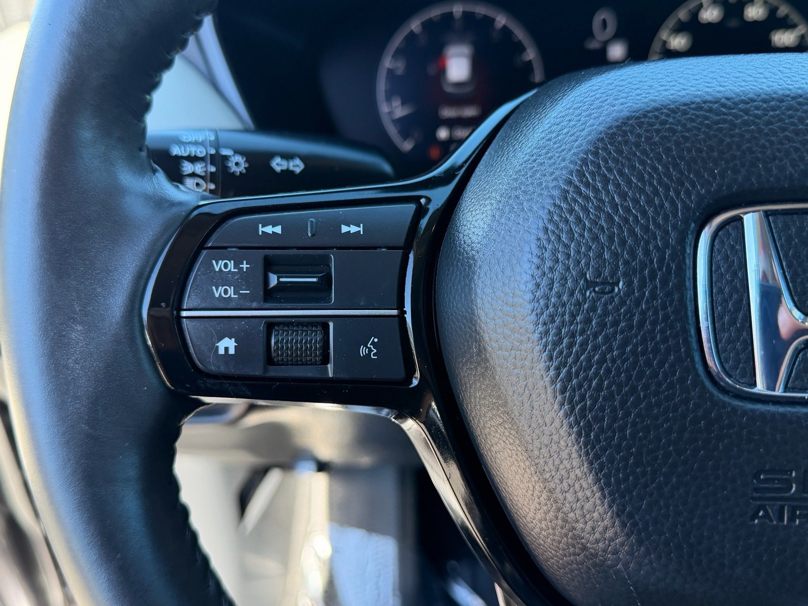 Certified 2024 Honda HR-V EX-L image 37