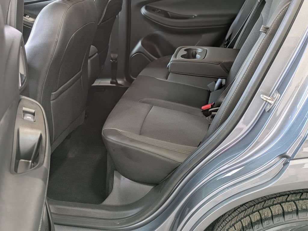 Used 2022 Buick Encore GX Select w/ Sport Touring Package FWD image 18