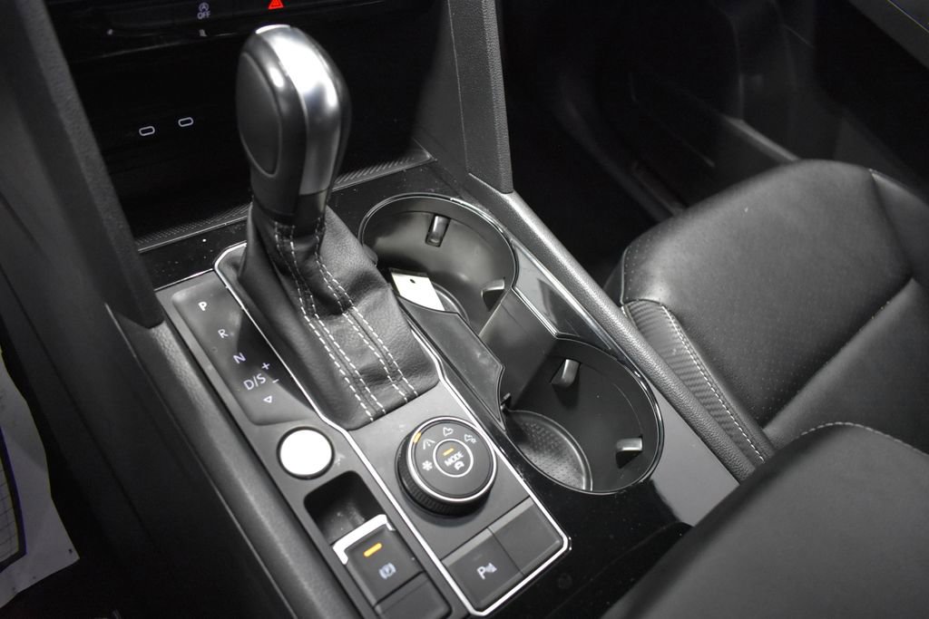 Used 2023 Volkswagen Atlas Cross Sport SE image 18