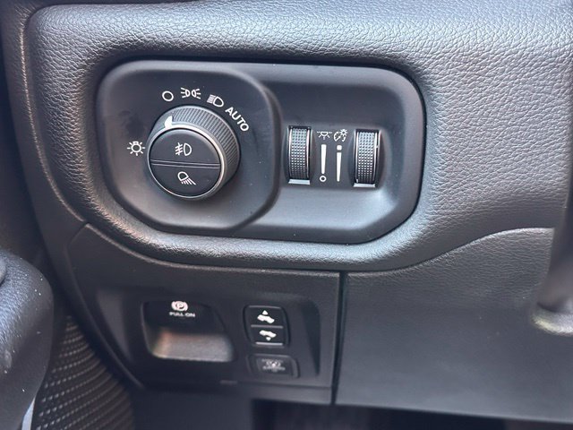 Used 2025 RAM 1500 Big Horn AWD/4WD image 21