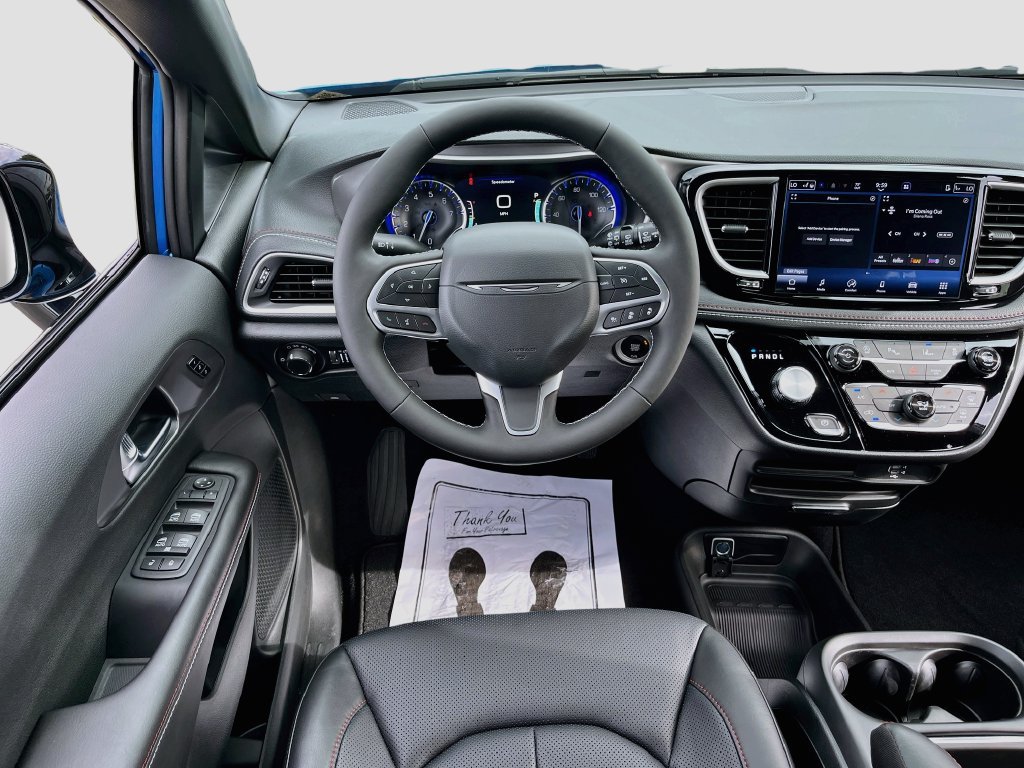 New 2027 Chrysler Pacifica Select FWD image 20