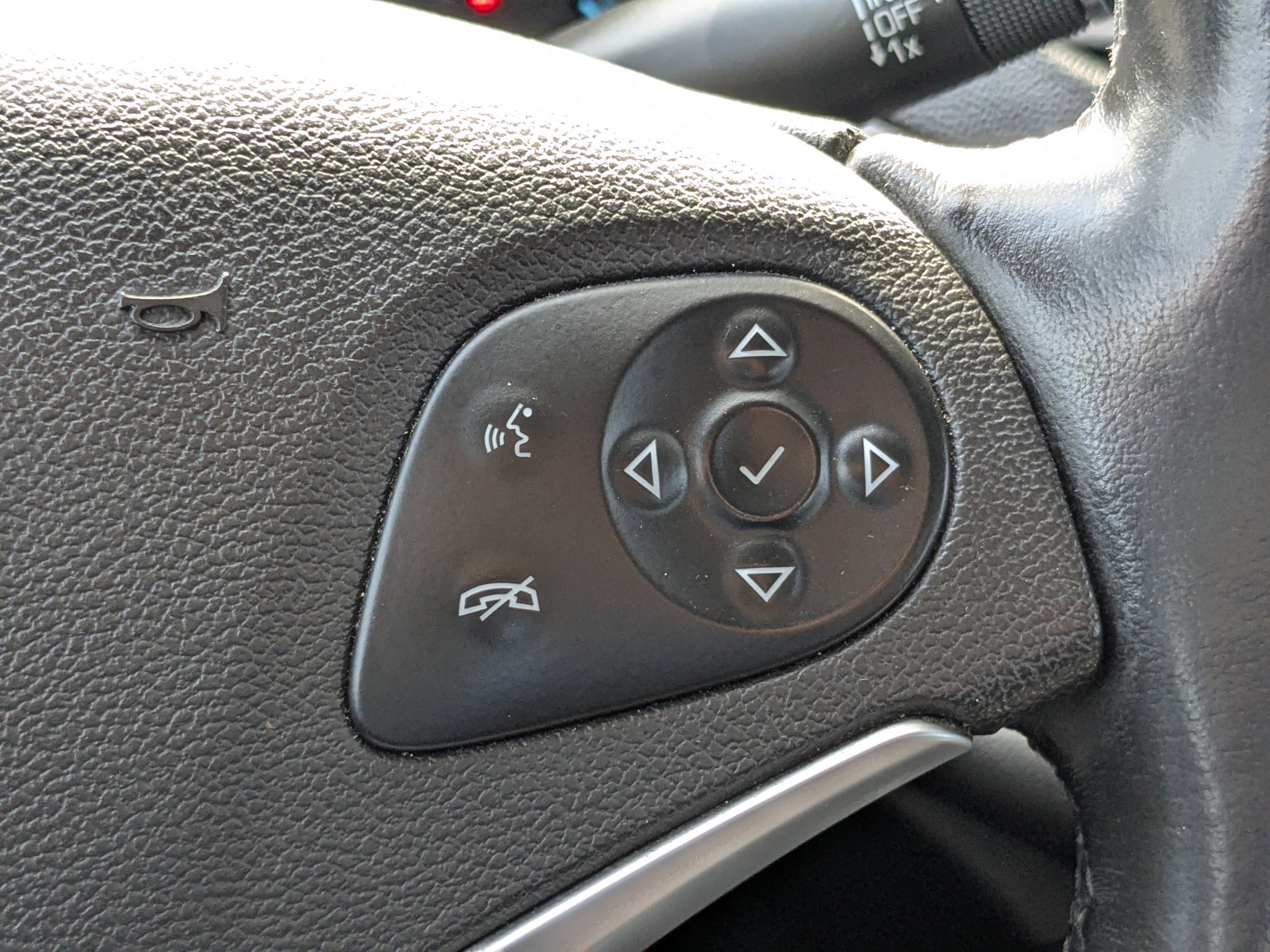 Used 2017 Chevrolet Impala Premier w/ Enhanced Convenience Package image 24